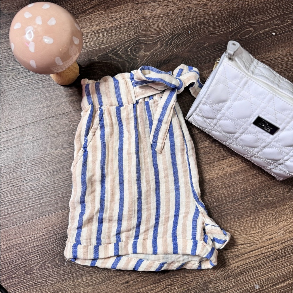 NWT SO. Stripped shorts